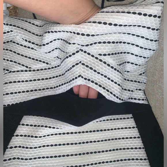 Entry Cut- out Midi Dress - Picture 5 of 12